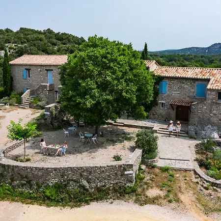 Grand Ideal Pour Famille Et Groupe, Piscine Et Plages Privees Causse-de-la-Selle