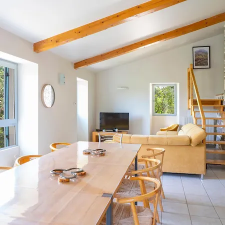 Grand Ideal Pour Famille Et Groupe, Piscine Et Plages Privees Nyaraló *