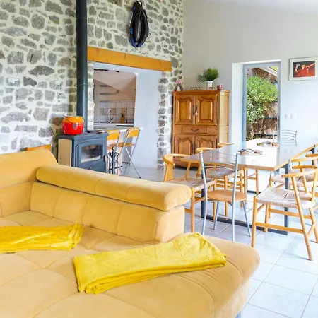 Grand Idéal Pour Famille Et Groupe, Piscine Et Plages Privées Сasa de vacaciones Causse-de-la-Selle