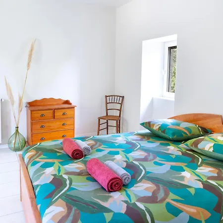 Grand Ideal Pour Famille Et Groupe, Piscine Et Plages Privees Causse-de-la-Selle